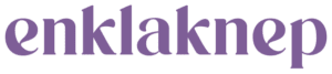 En logotyp med lila text som representerar varumärket "enklaknep".